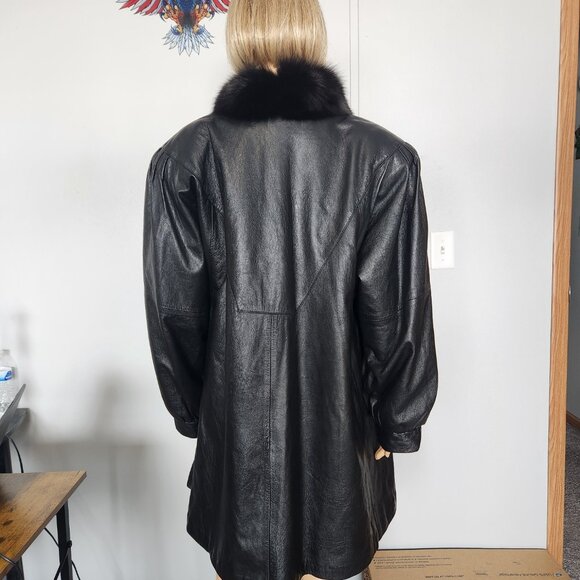 #716 Large leather/fox fur coat - Picture 2 of 4